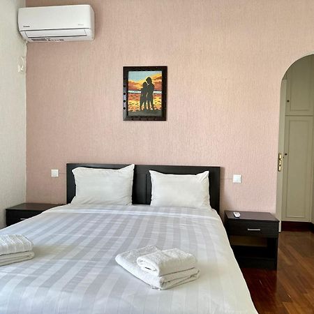 Glyfada Grand Residence Atene Esterno foto