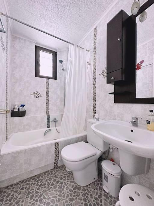 Glyfada Grand Residence Atene Esterno foto